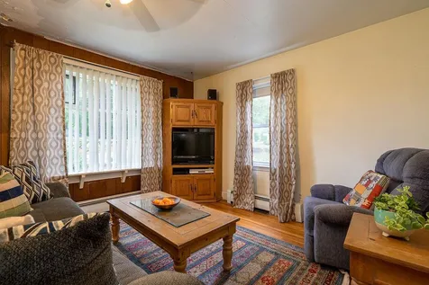 10 Paige Hill Road Goffstown NH 03045