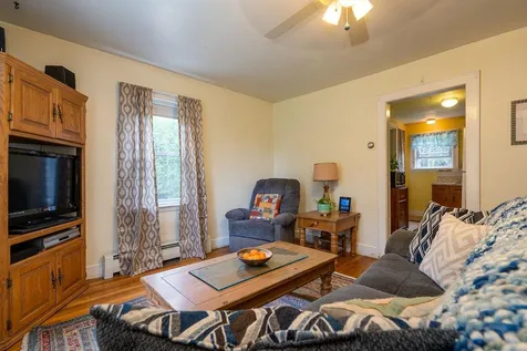 10 Paige Hill Road Goffstown NH 03045