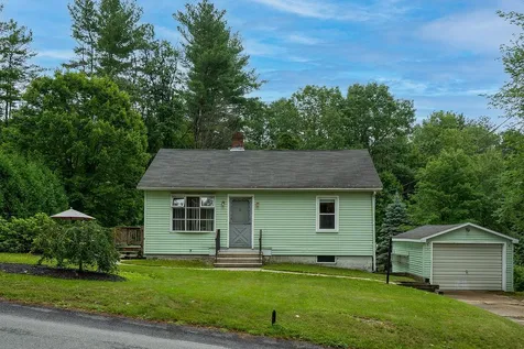 10 Paige Hill Road Goffstown NH 03045