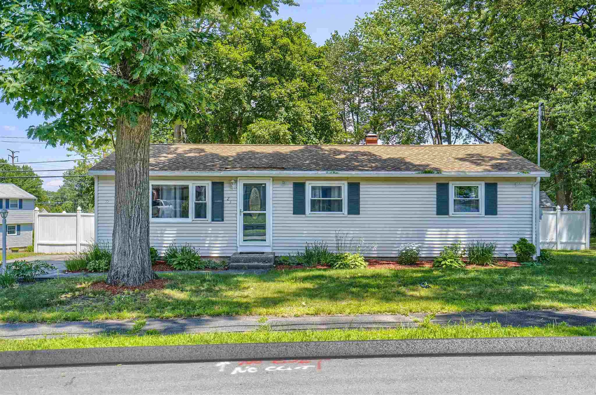 23 Nottingham Drive Nashua NH 03062