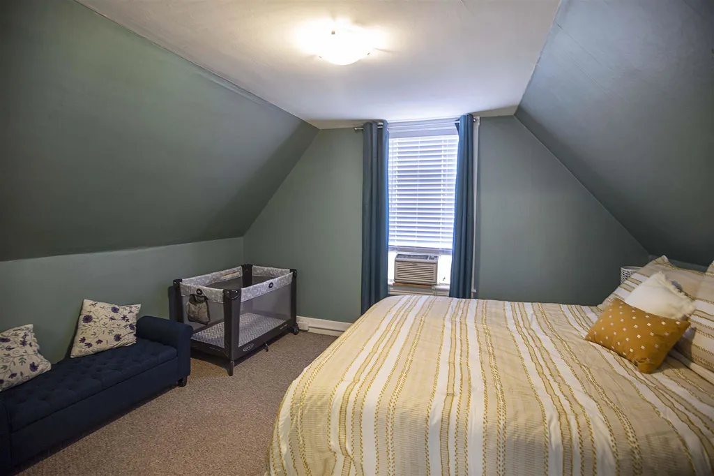 184 Mast Road Manchester NH 03102