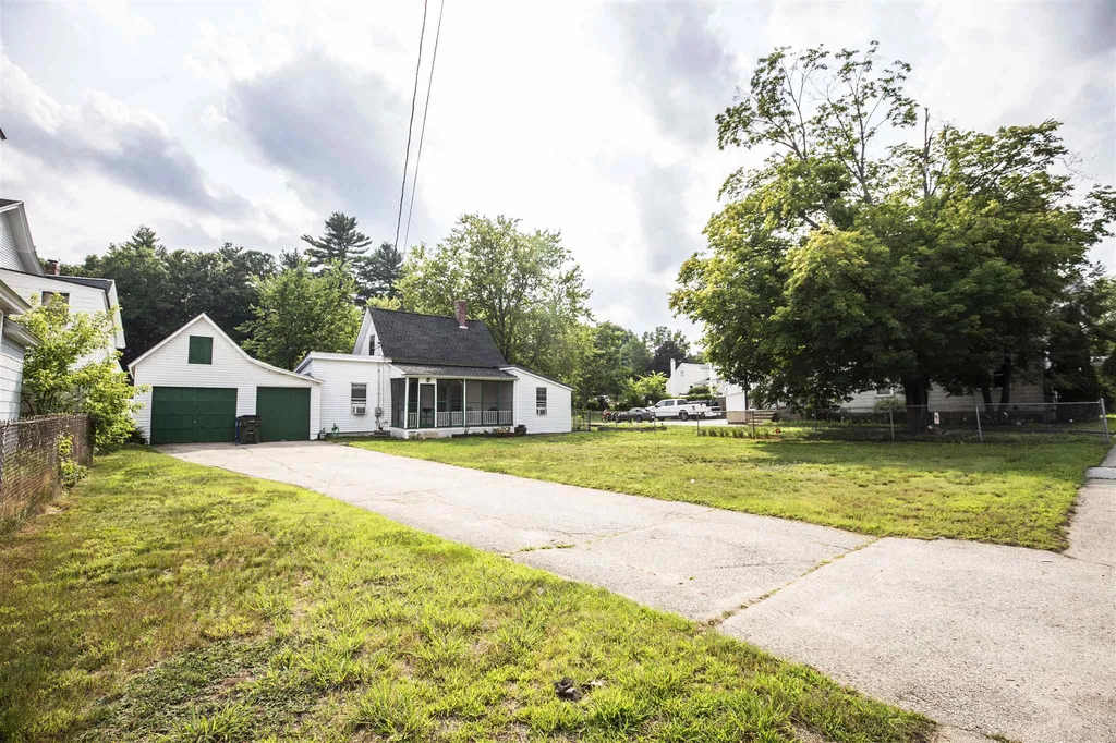 184 Mast Road Manchester NH 03102