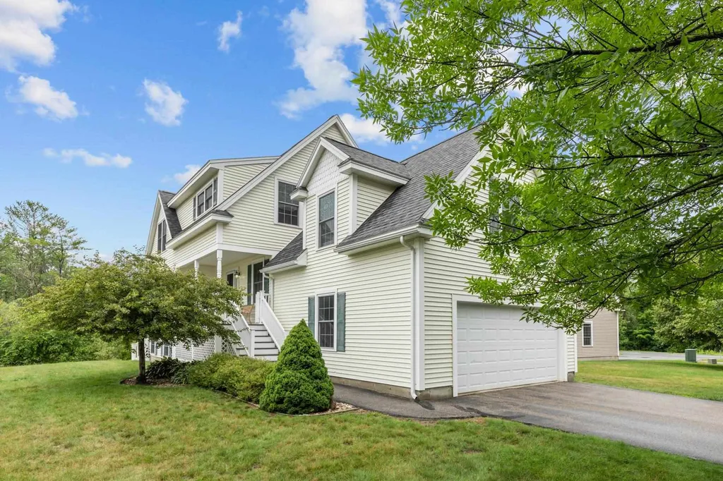 15 Trestle Way Dover NH 03820