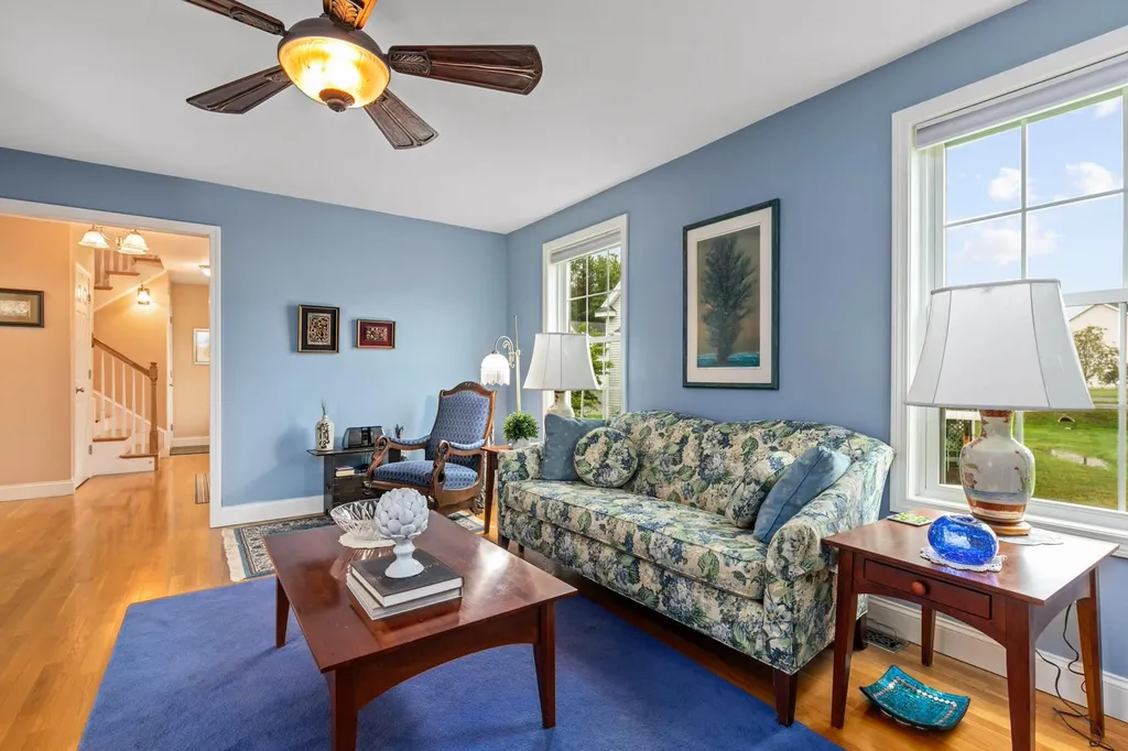 15 Trestle Way Dover NH 03820
