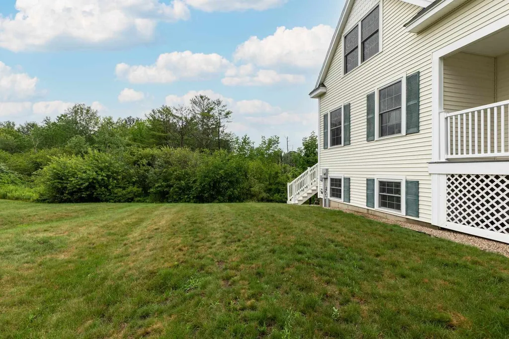 15 Trestle Way Dover NH 03820