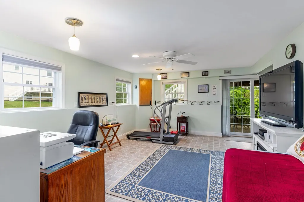 15 Trestle Way Dover NH 03820