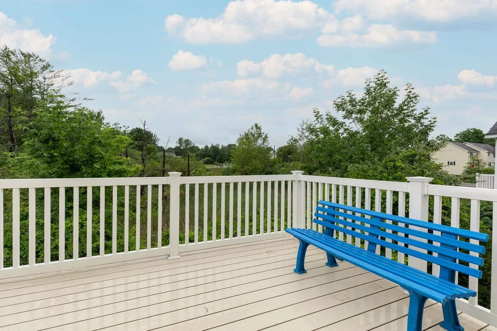 15 Trestle Way Dover NH 03820