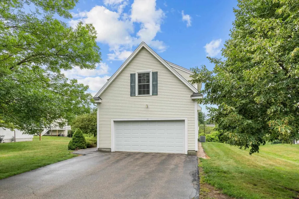 15 Trestle Way Dover NH 03820