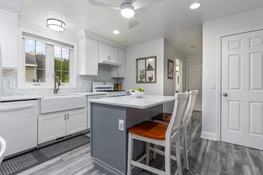 15 Trestle Way Dover NH 03820