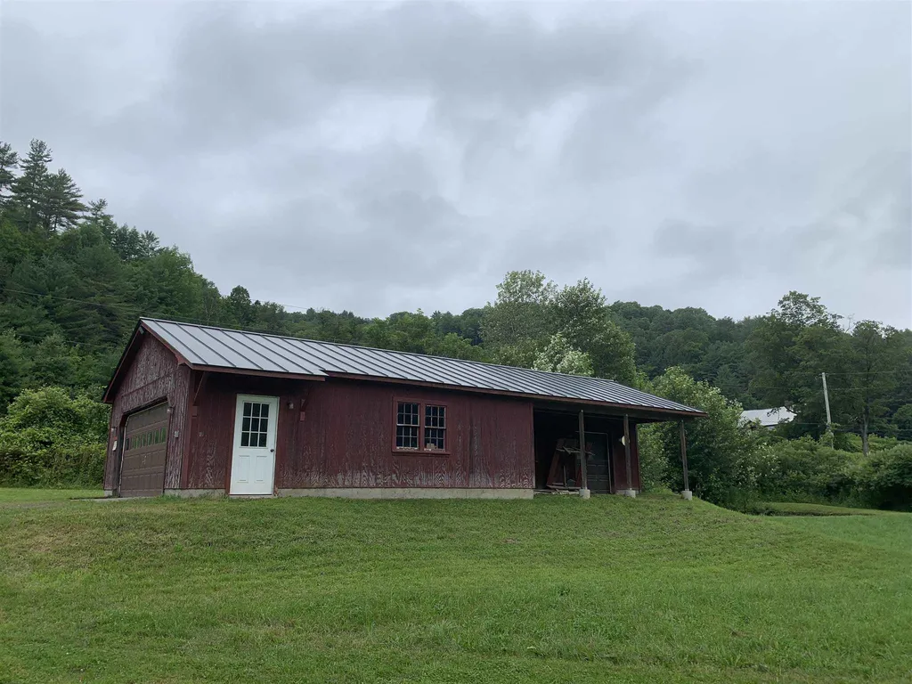 1088 Mill Road Royalton VT 05068