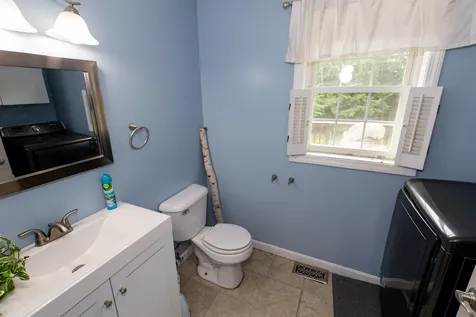 35 Jefferson Drive Hillsborough NH 03244