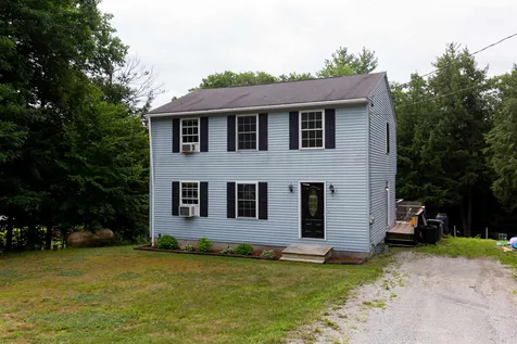 35 Jefferson Drive Hillsborough NH 03244