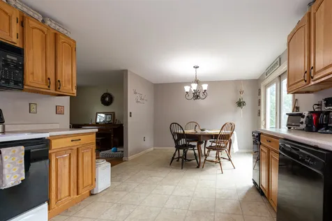 35 Jefferson Drive Hillsborough NH 03244