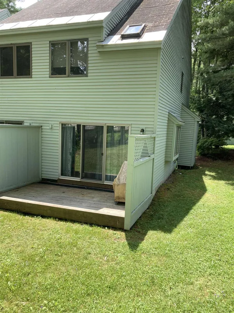 292 Woodhaven Drive Hartford VT 05088