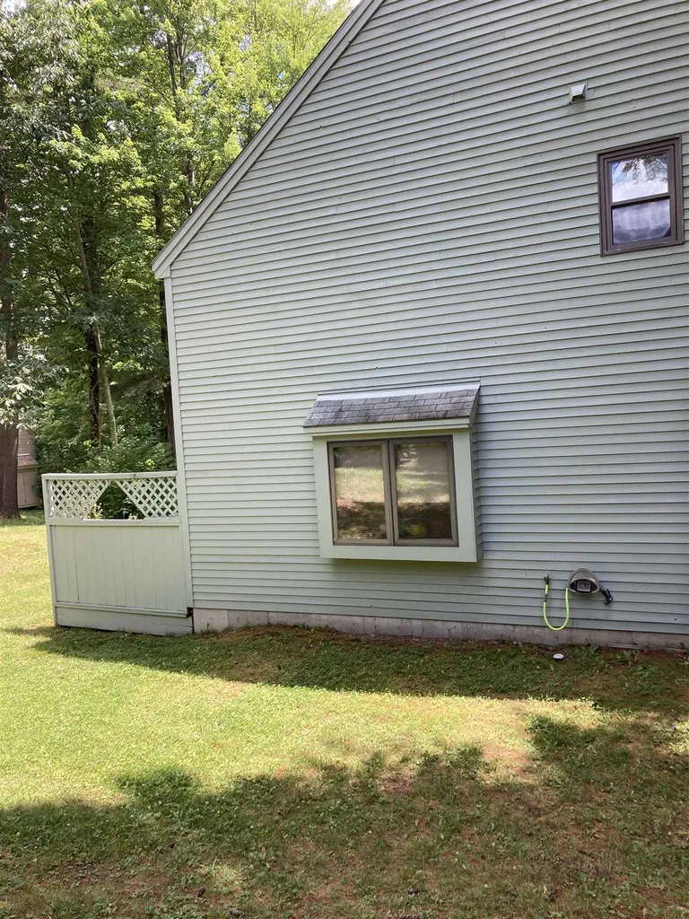 292 Woodhaven Drive Hartford VT 05088