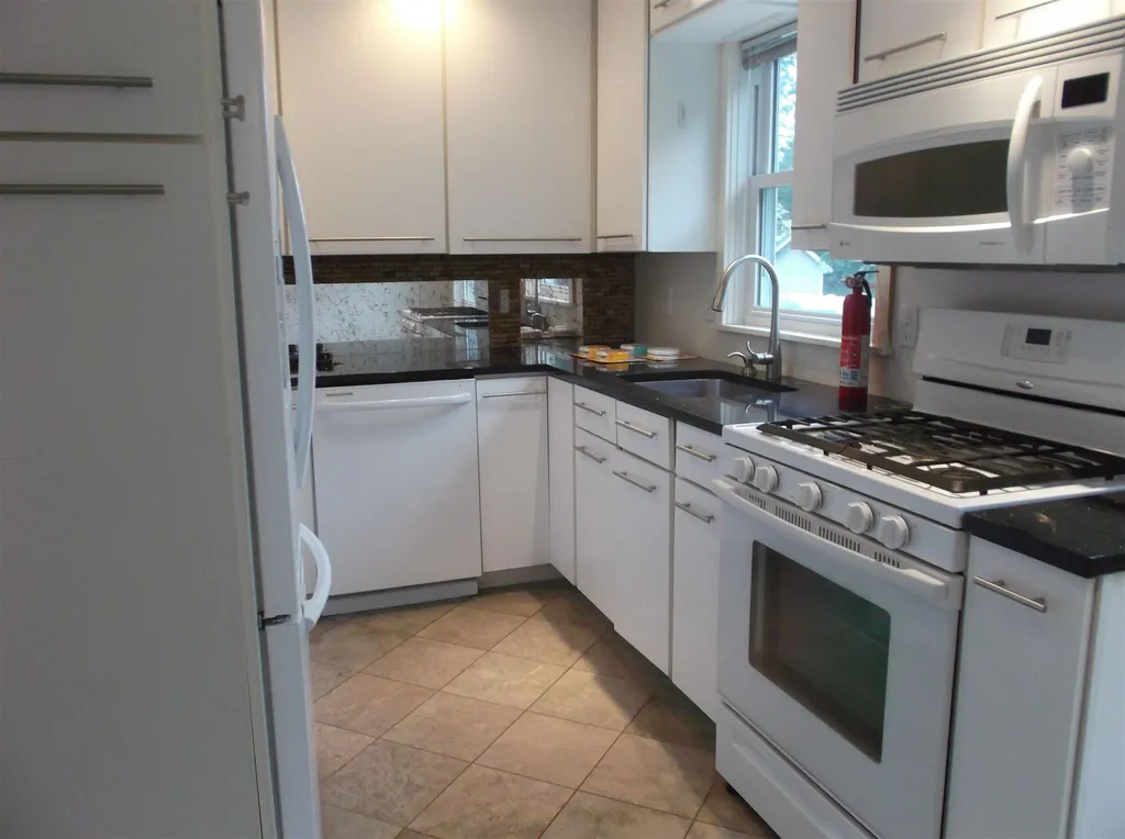 32 Cortland Avenue South Burlington VT 05403