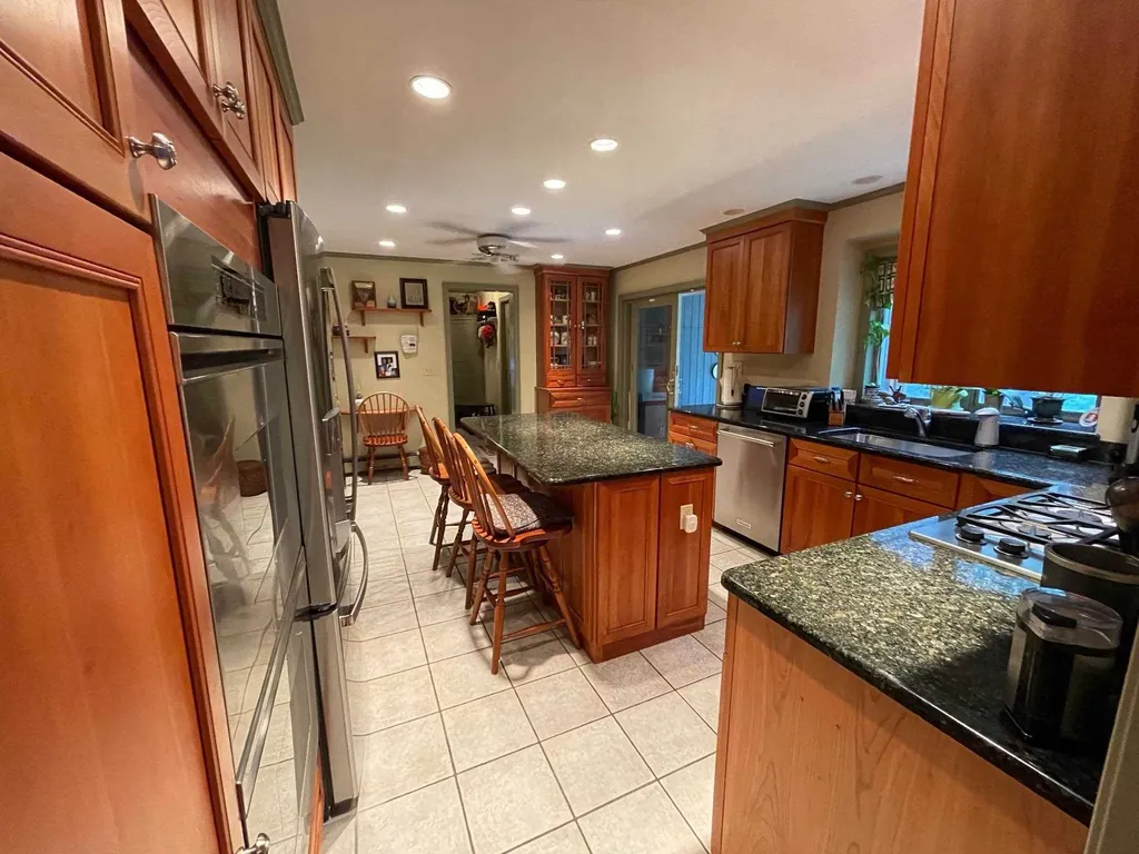 16 Juniper Ridge Road Exeter NH 03833
