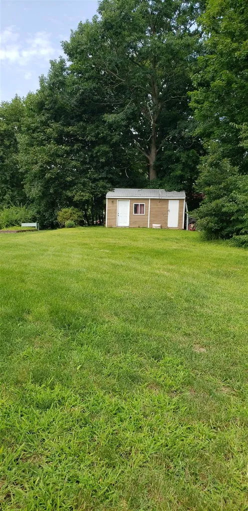 59 Mill Road Kingston NH 03848