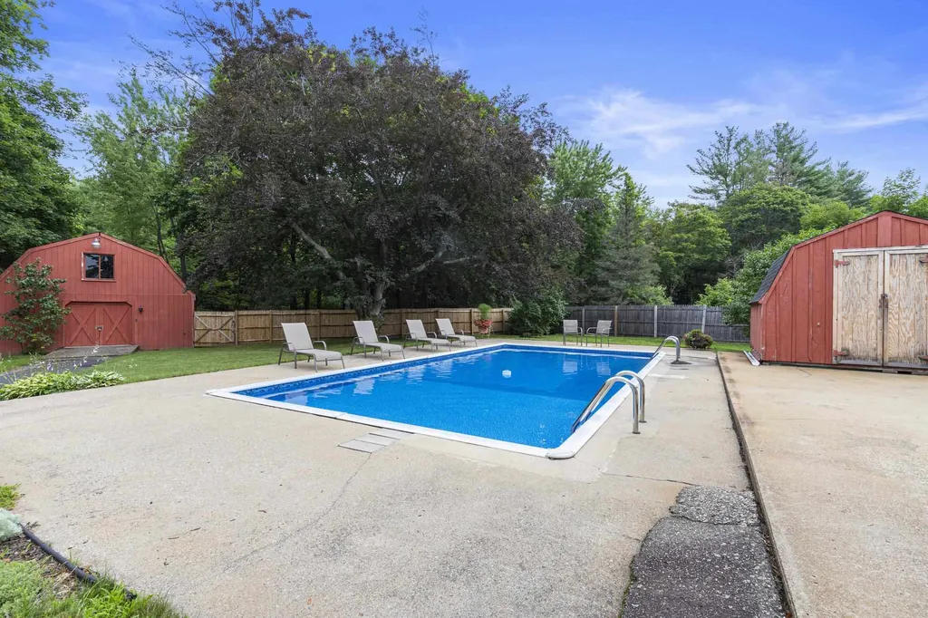 6 Whitehall Road Rochester NH 03867