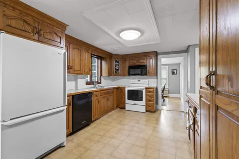 6 Whitehall Road Rochester NH 03867