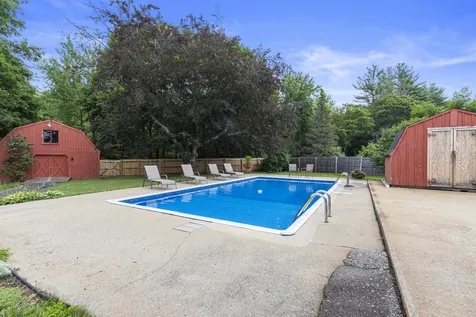 6 Whitehall Road Rochester NH 03867