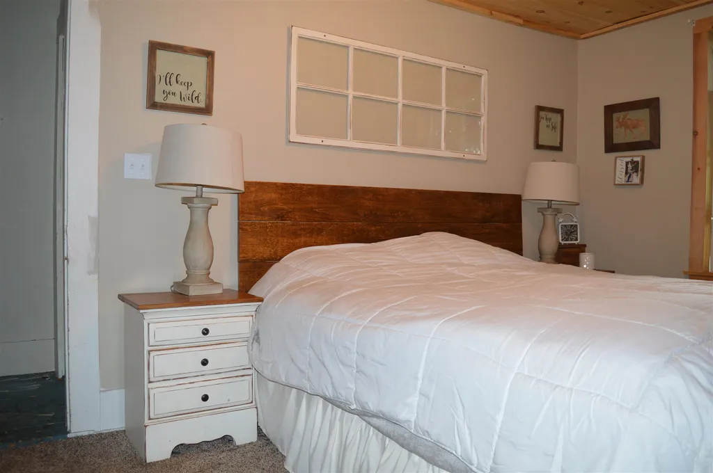 142 Vt Route 25 Topsham VT 05076