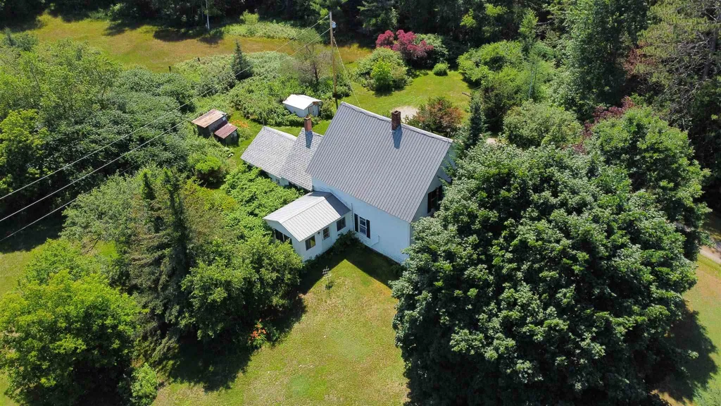 1121 Brushwood Road Haverhill NH 03780
