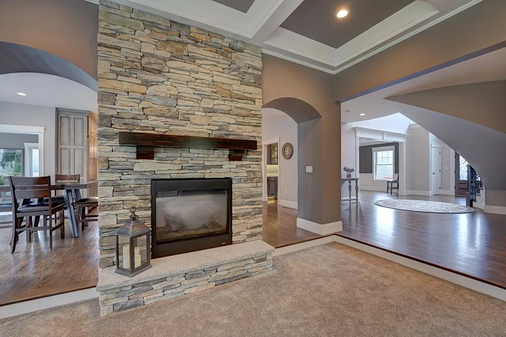 34 London Bridge Road Windham NH 03087