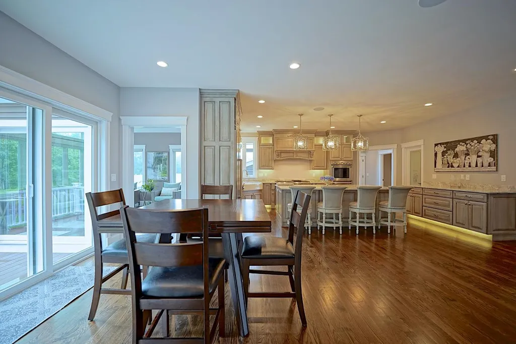 34 London Bridge Road Windham NH 03087