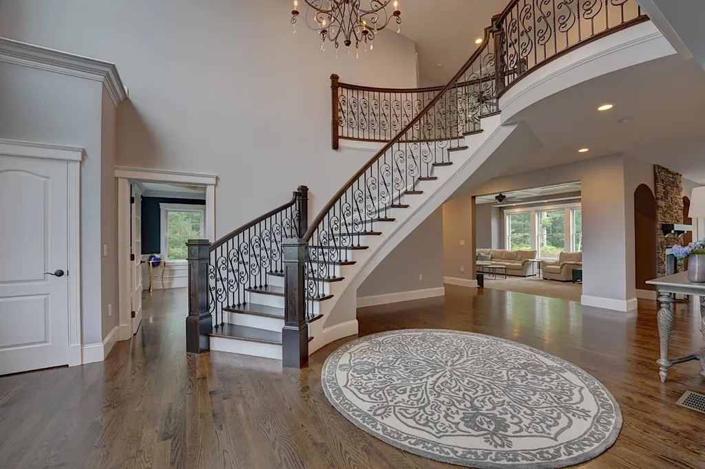 34 London Bridge Road Windham NH 03087