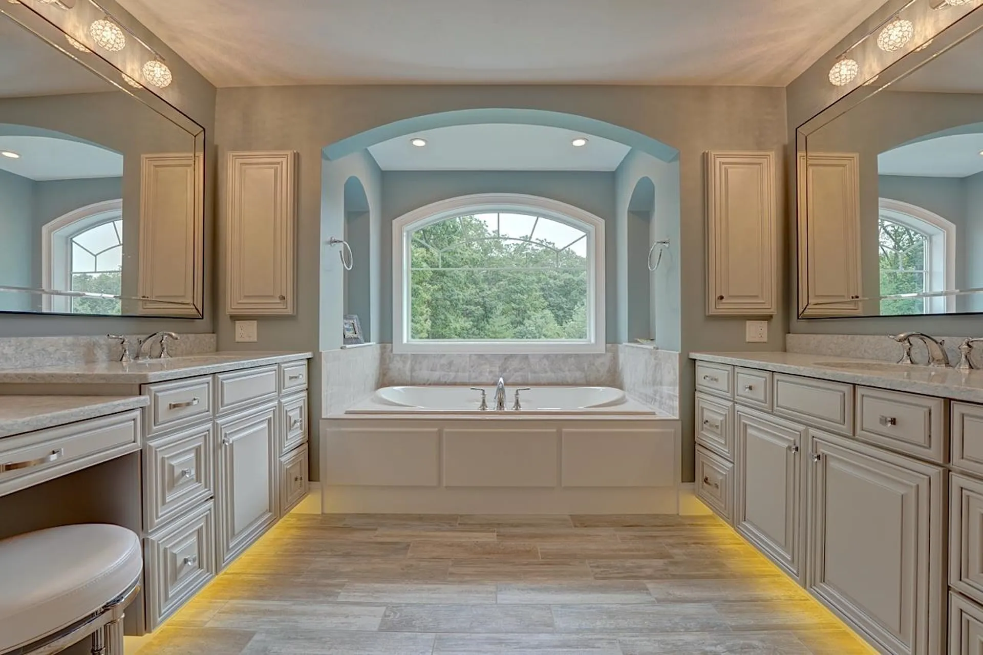 34 London Bridge Road Windham NH 03087