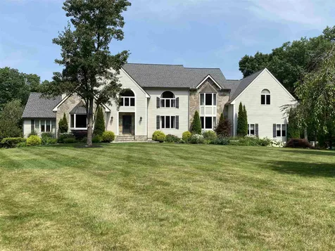 4 Ivy Street Windham NH 03087