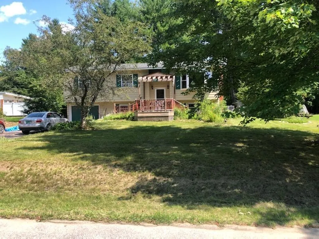 306 Lamplite Lane Williston VT 05495