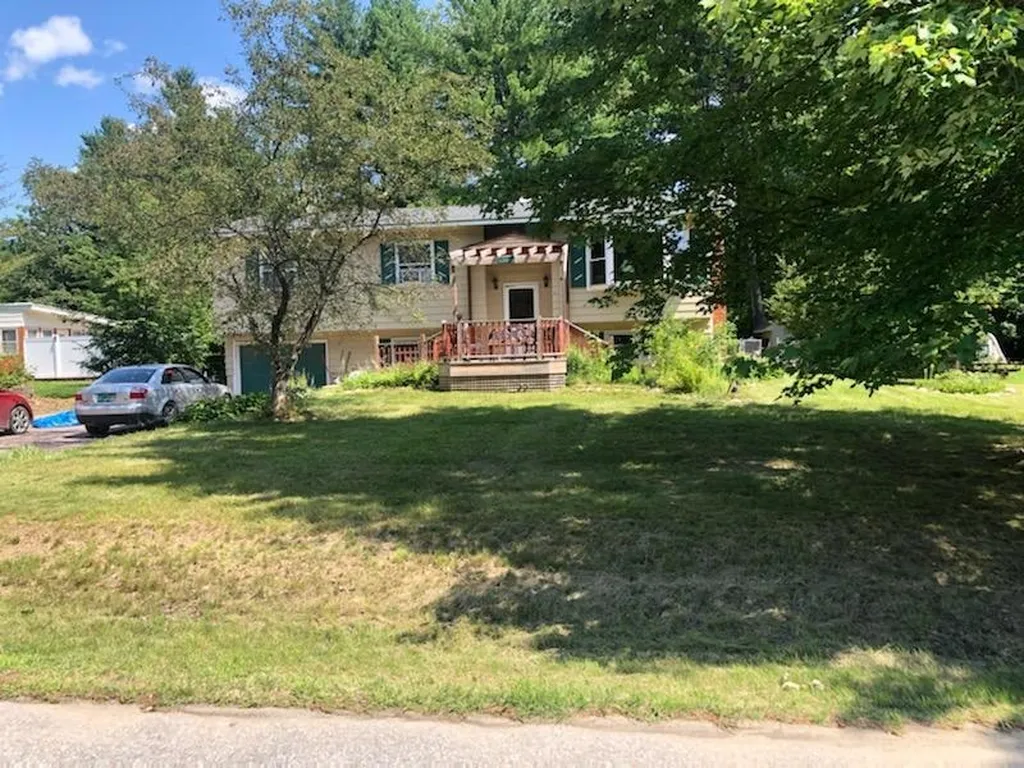 306 Lamplite Lane Williston VT 05495