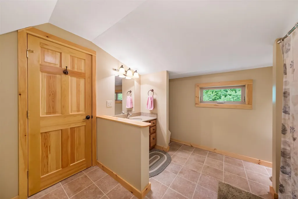 18 Mark Island Gilford NH 03249