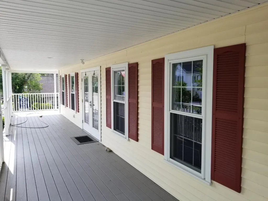 76 North Main Street Wolfeboro NH 03894