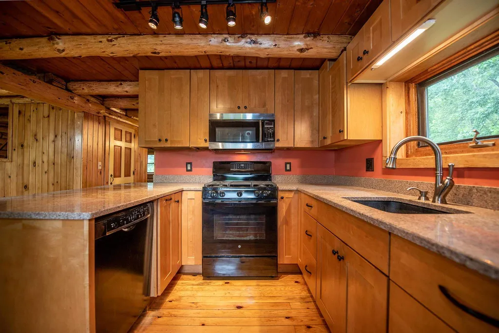 832 Hemlock Brook Road Bristol NH 03222