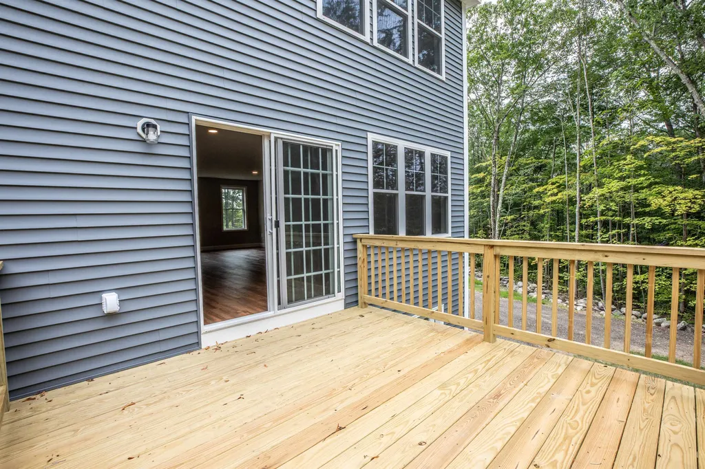 34 Kelmar Drive Rochester NH 03867