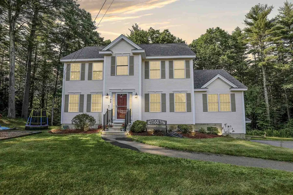 192 Litchfield Road Londonderry NH 03053