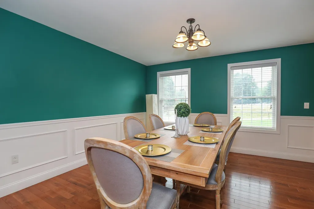 192 Litchfield Road Londonderry NH 03053