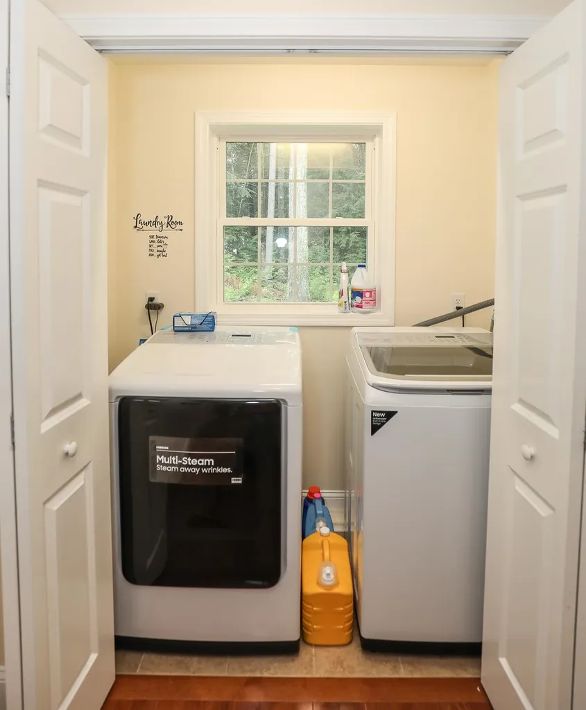 192 Litchfield Road Londonderry NH 03053
