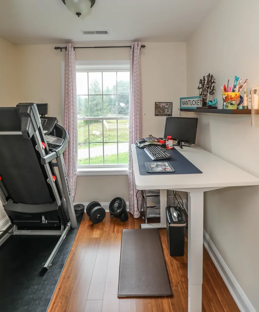 192 Litchfield Road Londonderry NH 03053