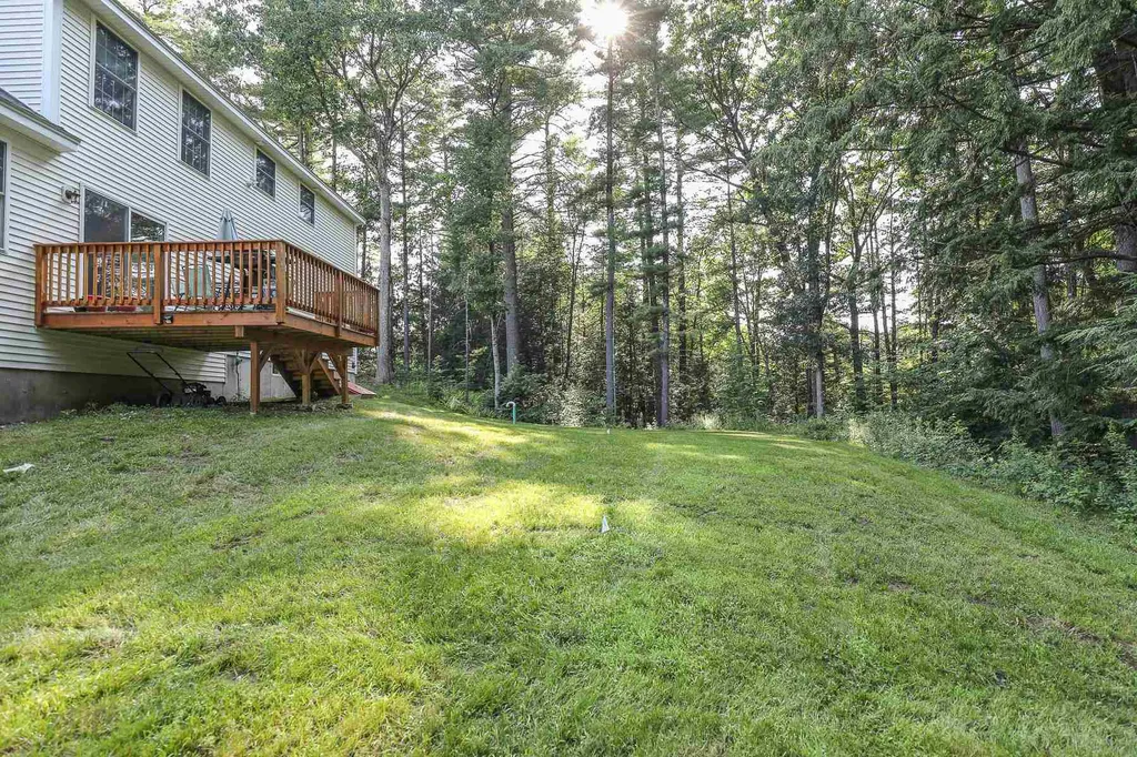 192 Litchfield Road Londonderry NH 03053