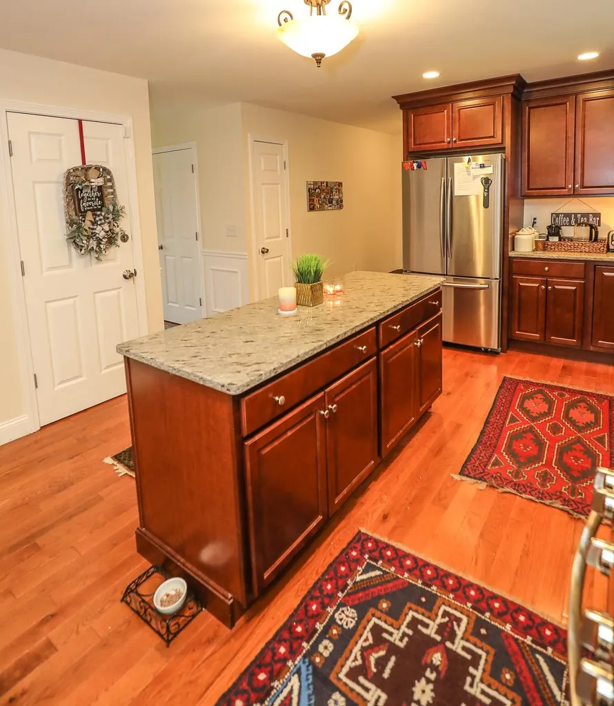 192 Litchfield Road Londonderry NH 03053