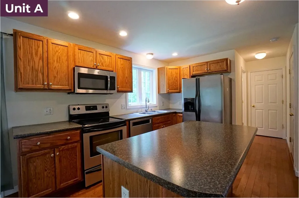 116 High Range Road Londonderry NH 03053