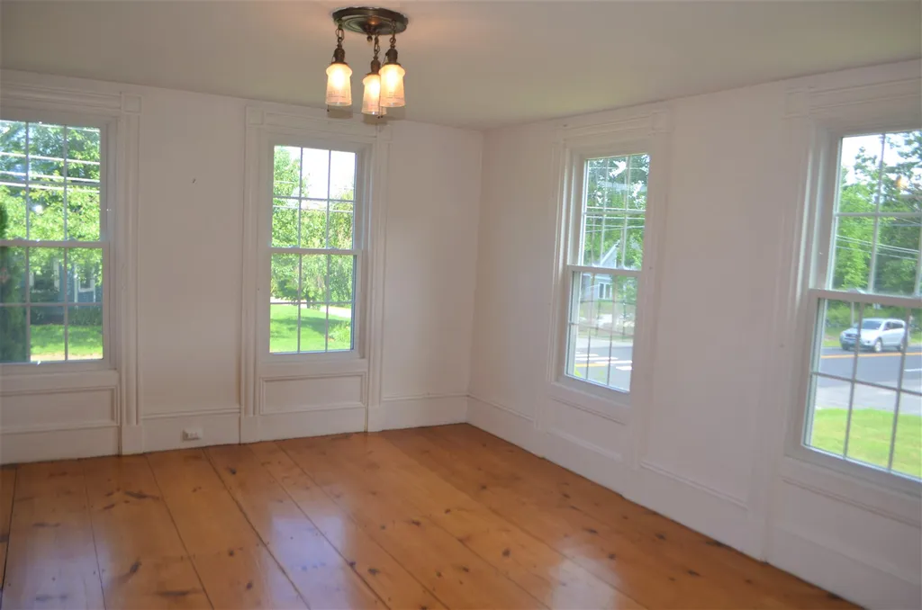 58 Prospect Street Henniker NH 03242