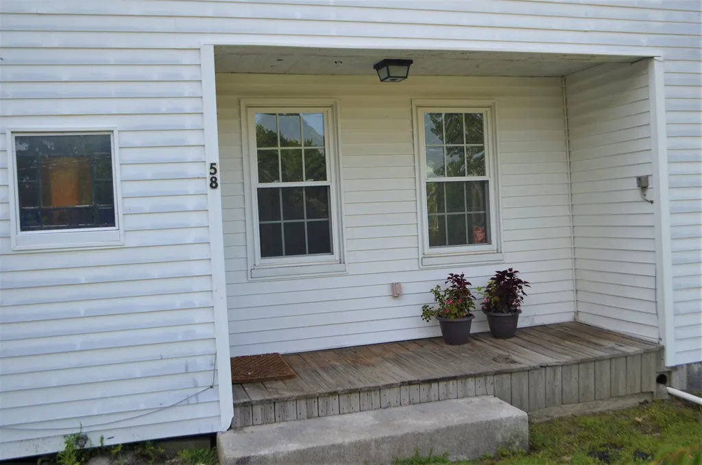 58 Prospect Street Henniker NH 03242