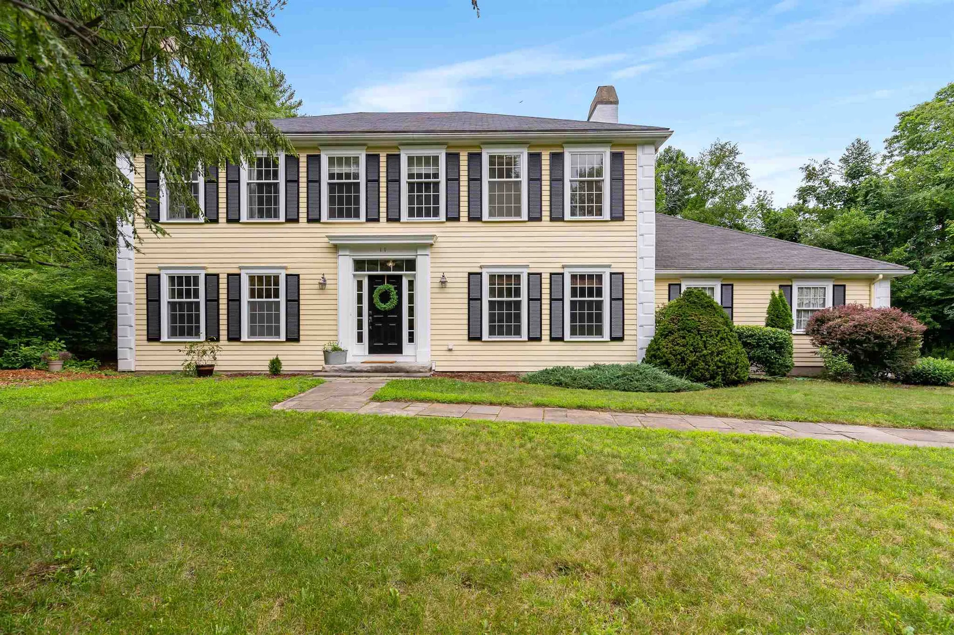 11 Riddle Drive Bedford NH 03110
