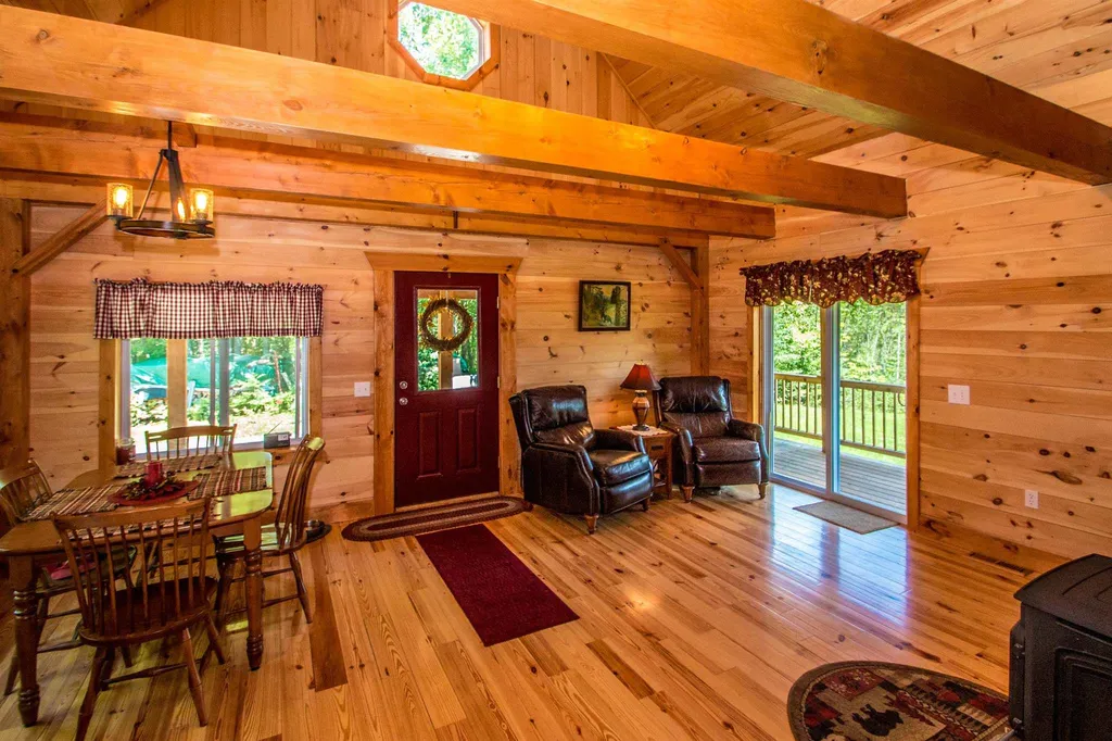 93 Jason Avenue Jefferson NH 03583