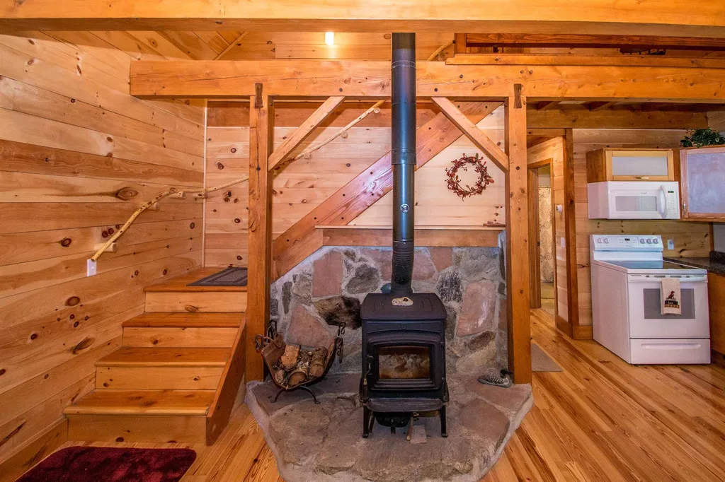 93 Jason Avenue Jefferson NH 03583
